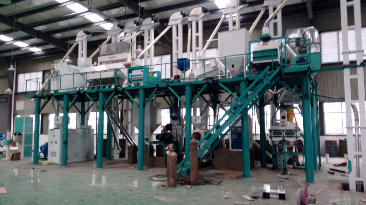 產(chǎn)品名稱(chēng)：大米加工設(shè)備50噸到100噸
產(chǎn)品型號(hào)：
產(chǎn)品規(guī)格：